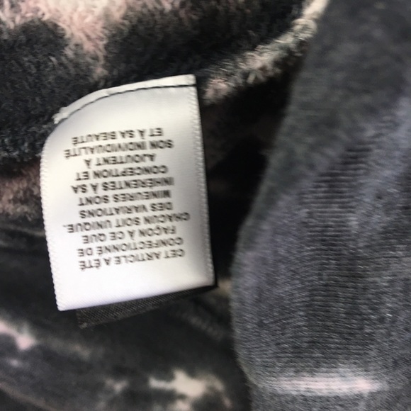 ZEllA Tie Dye Crewneck Sweatshirt - Picture 7 of 7